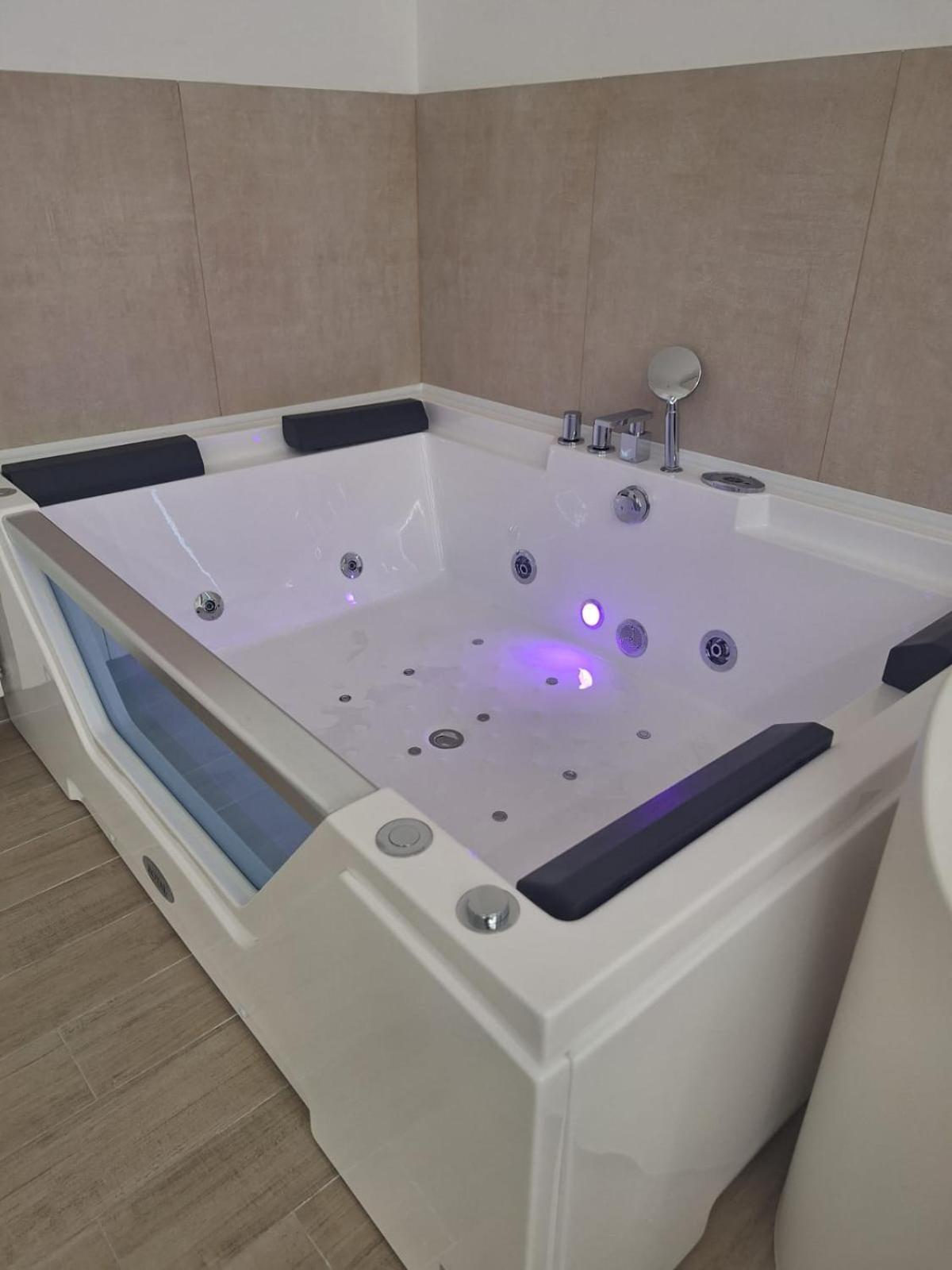 Bed E Suite Domar Brindisi Exteriér fotografie