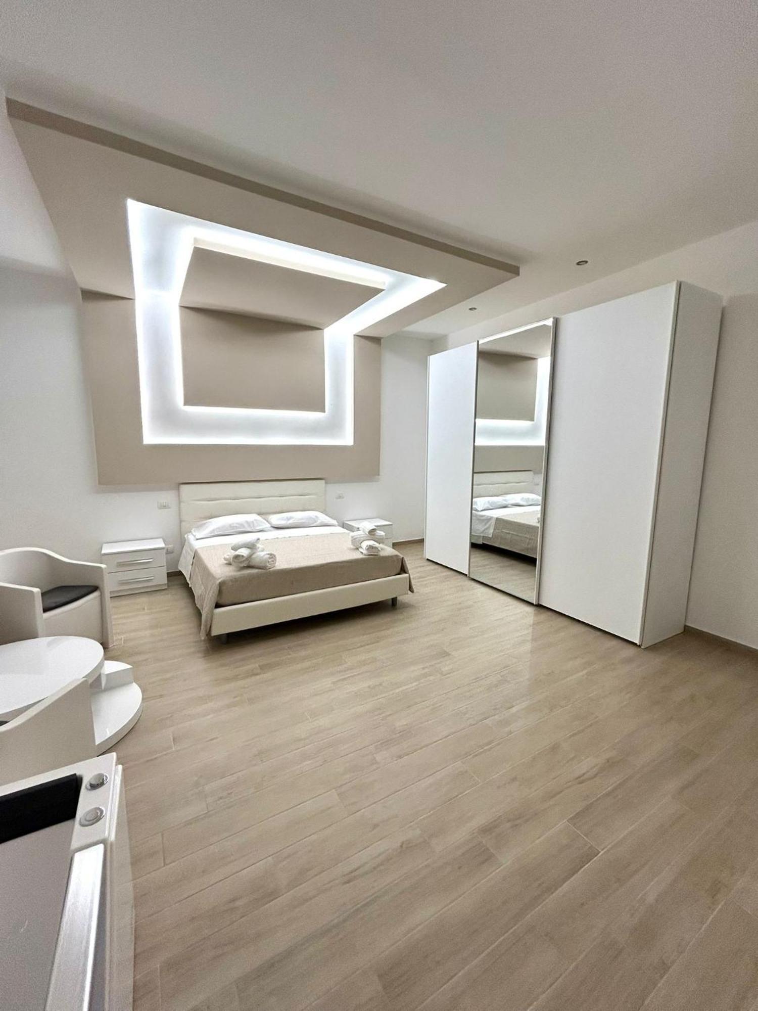 Bed E Suite Domar Brindisi Exteriér fotografie
