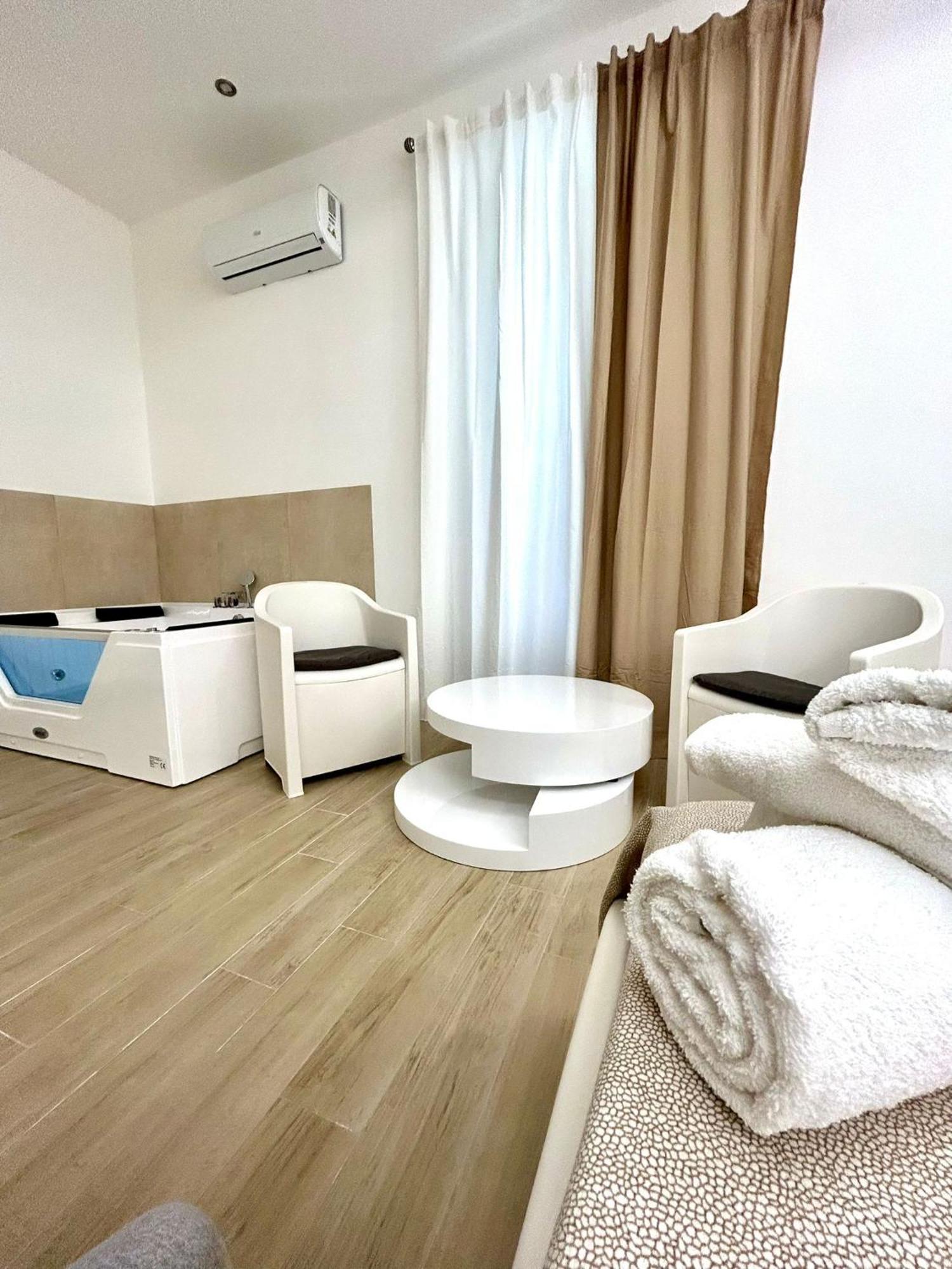 Bed E Suite Domar Brindisi Exteriér fotografie
