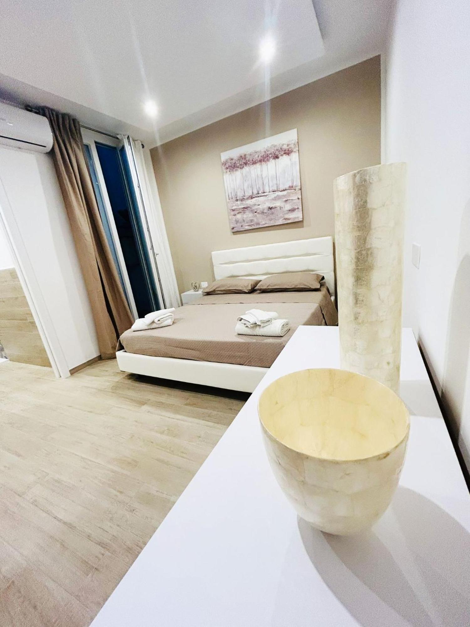 Bed E Suite Domar Brindisi Exteriér fotografie