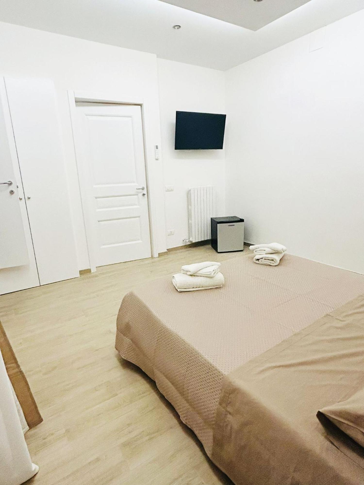 Bed E Suite Domar Brindisi Exteriér fotografie